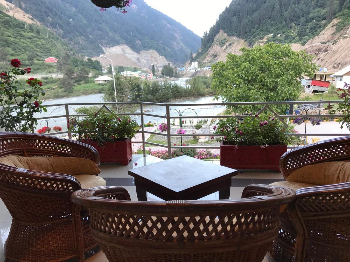Parhena Cottages Bella Naran Luaran gambar